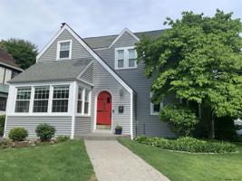 216 LENOX AV