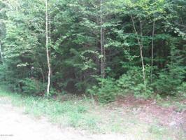 7 HEMLOCK DR