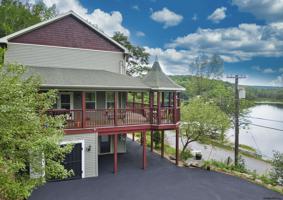 502 LAKE DESOLATION RD