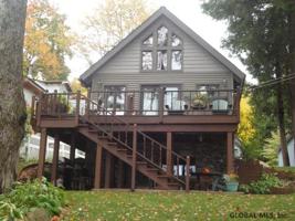 136 WOODSIDE AV