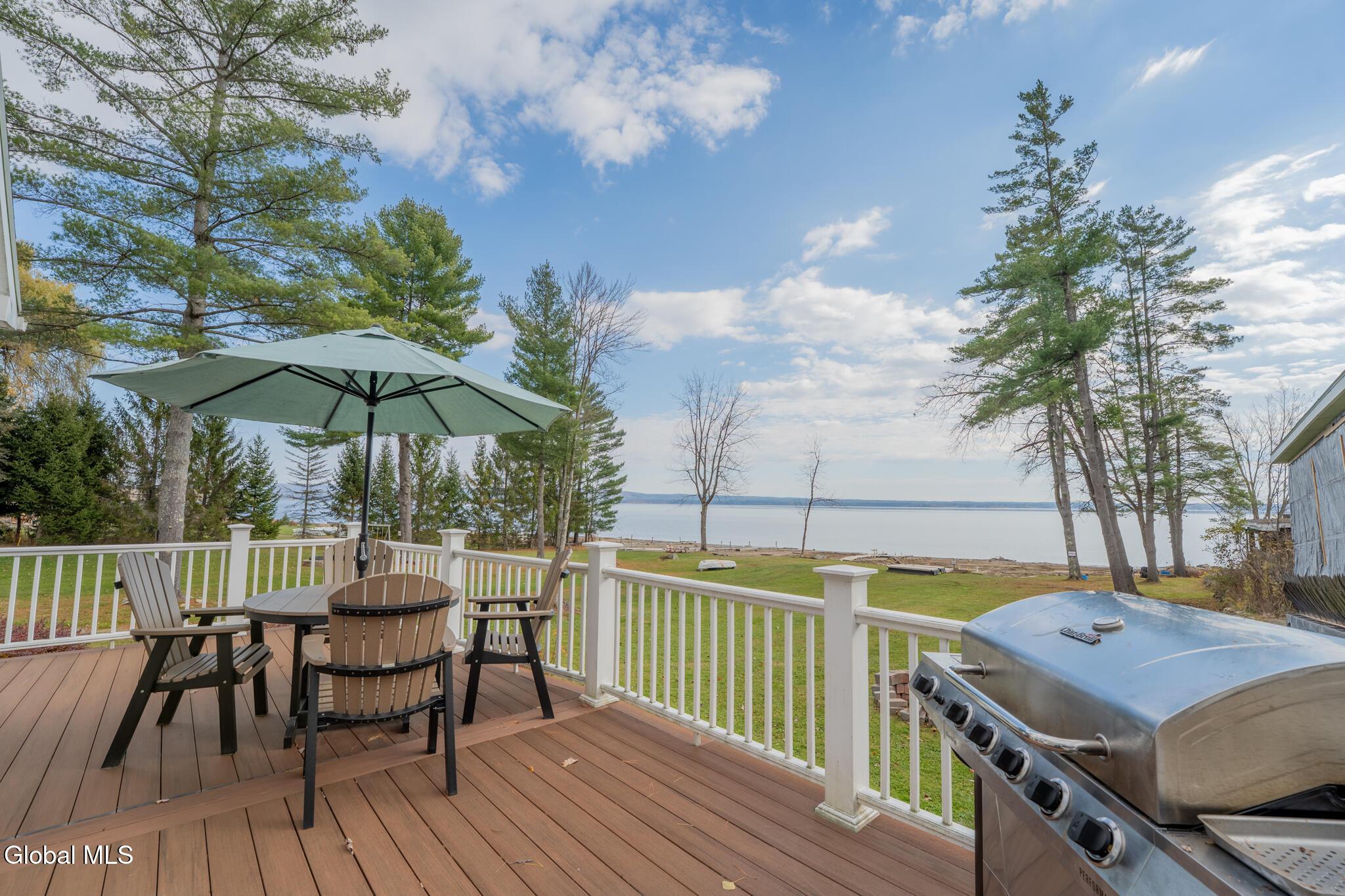 Image 2: 126 Lakeview-12