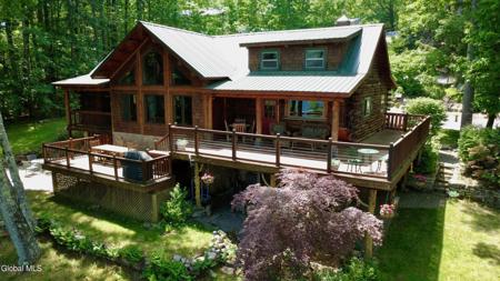 7955 Lakeshore Drive