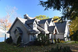 61 LAKE WINDS RD