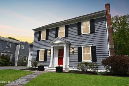 31 Buckingham Drive
