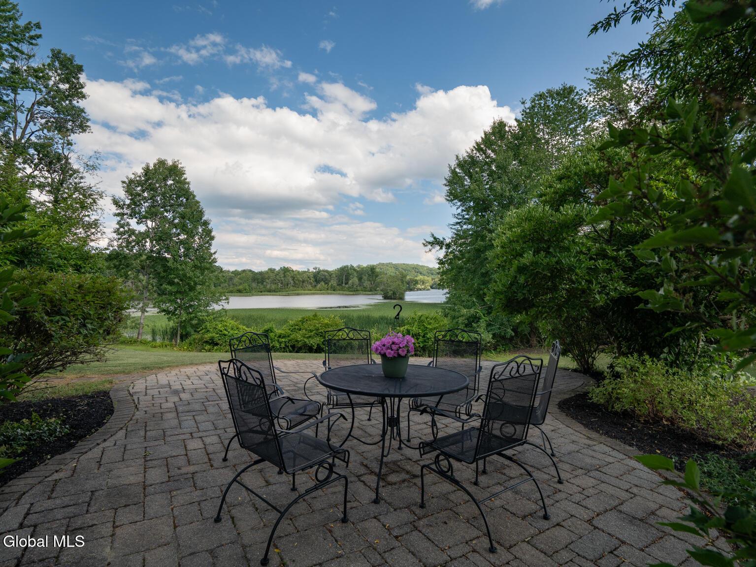 Image 2: Patio overlooking Lake