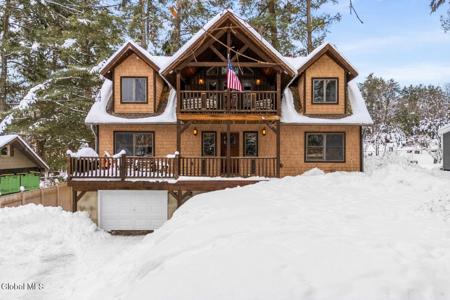 26 Shallow Beach Road