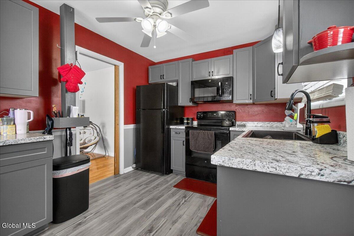 Image 2: 24-37 Hillcrest Ave-24