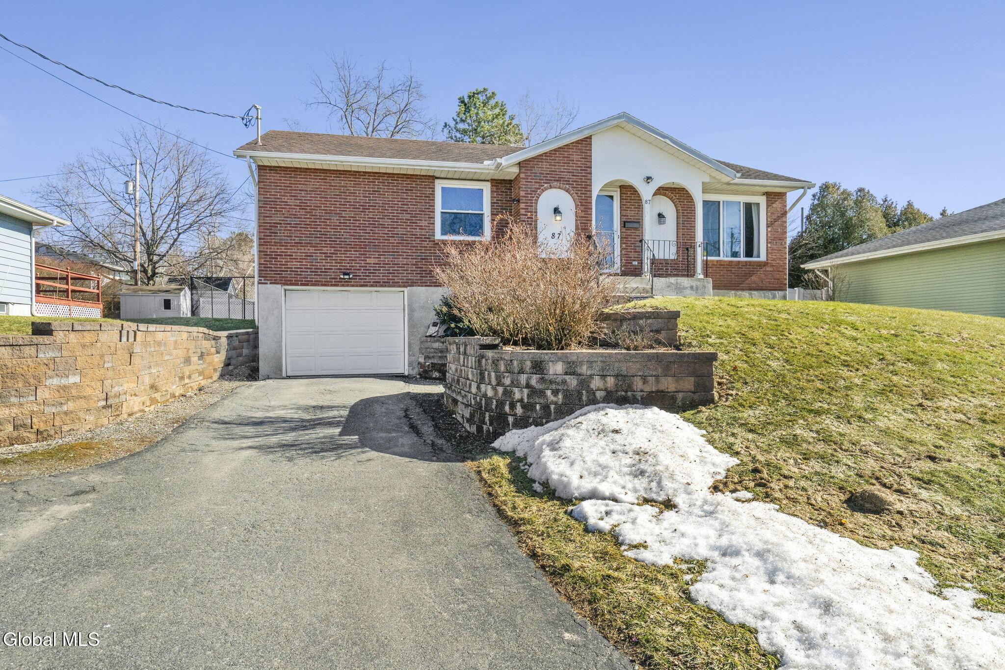 Image 2: 2-web-or-mls-87-ormond-st