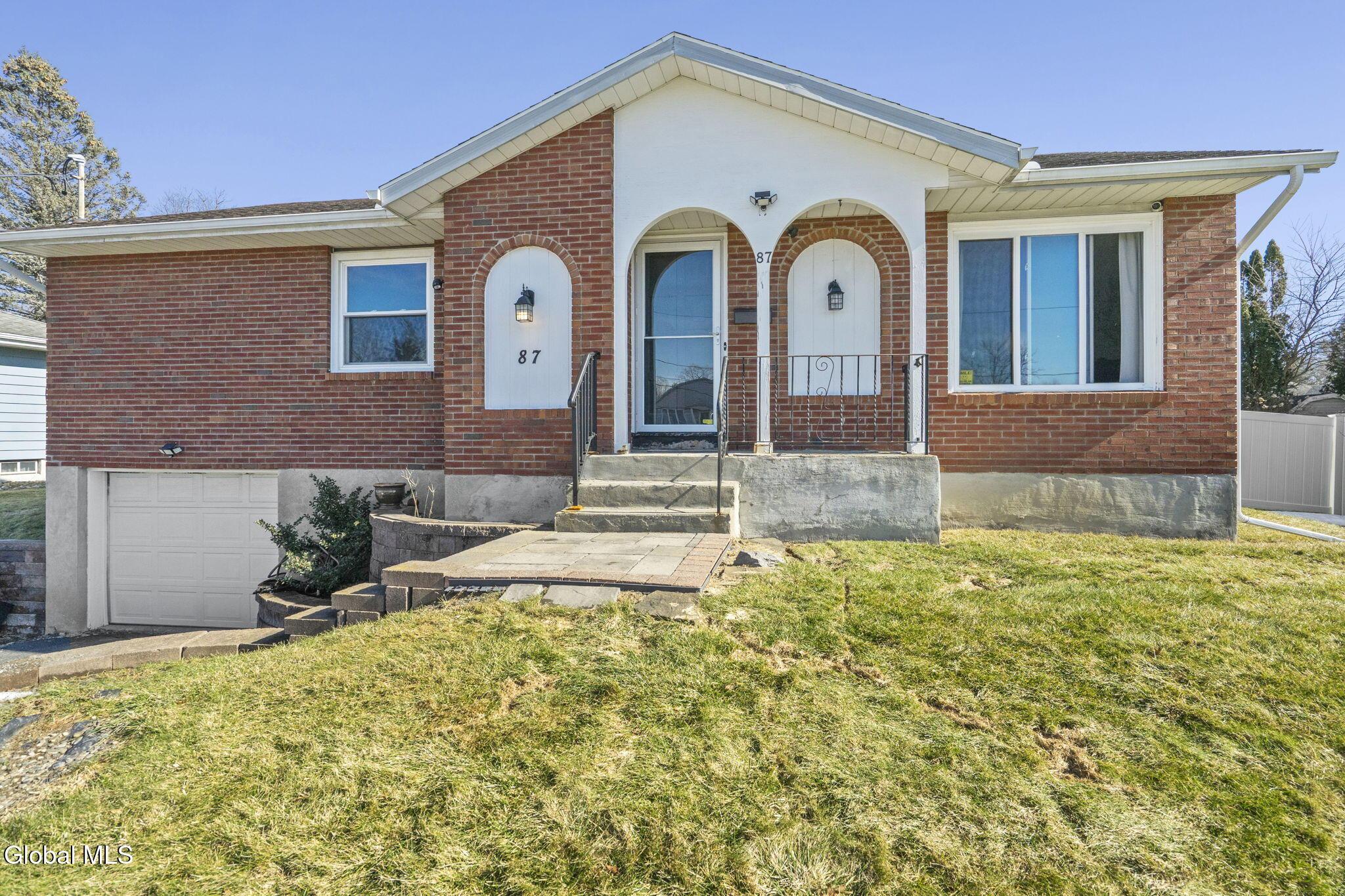 Image 3: 3-web-or-mls-87-ormond-st