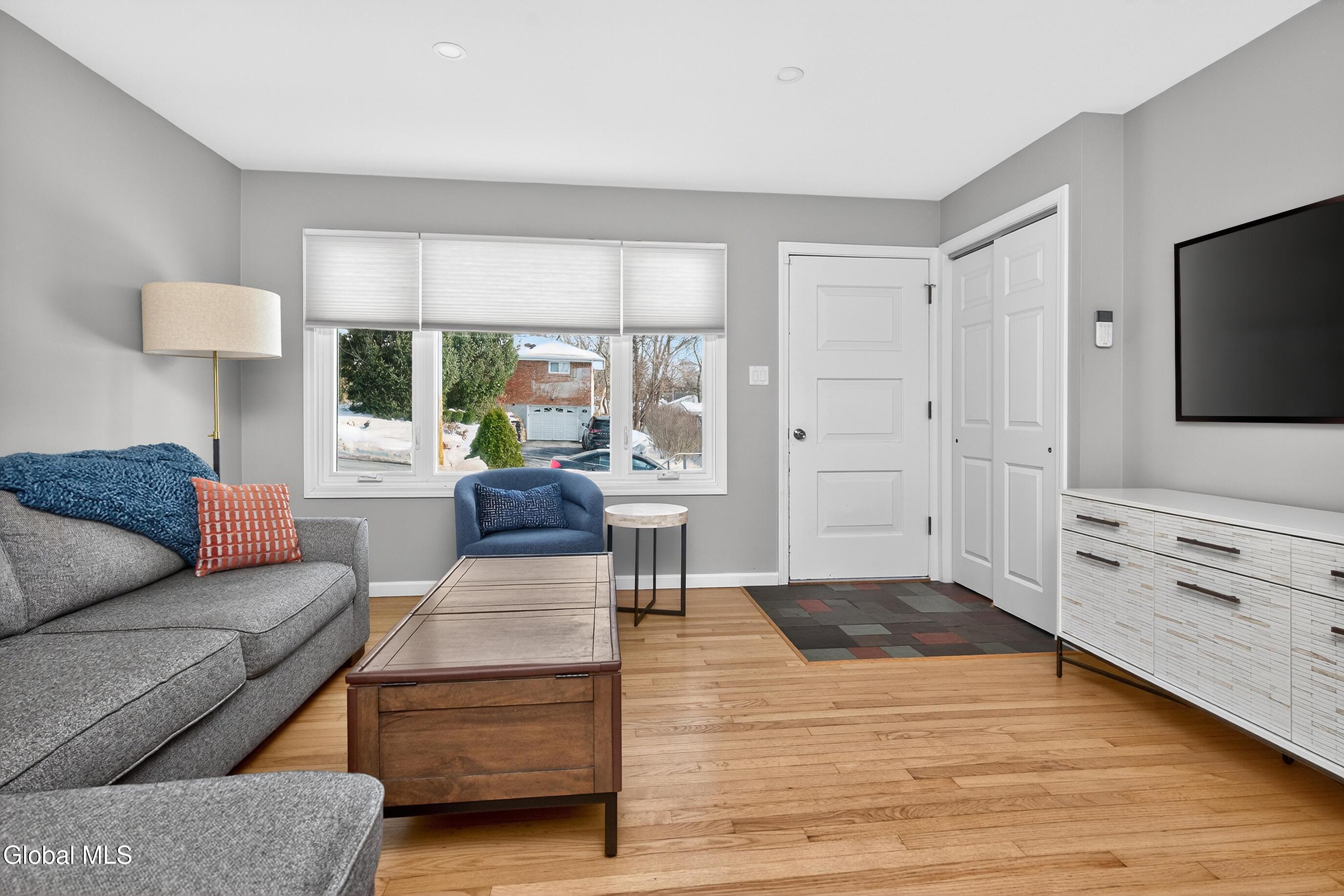 Image 2: 009-72-Pinehurst-Ave-Albany-NY-12203