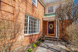 749 WESTERN AV