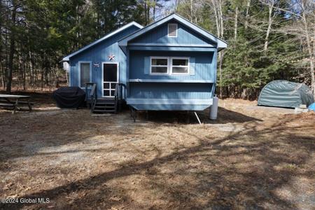 28 Pinewood Priv Lane