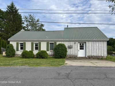 150 Lakeside Drive