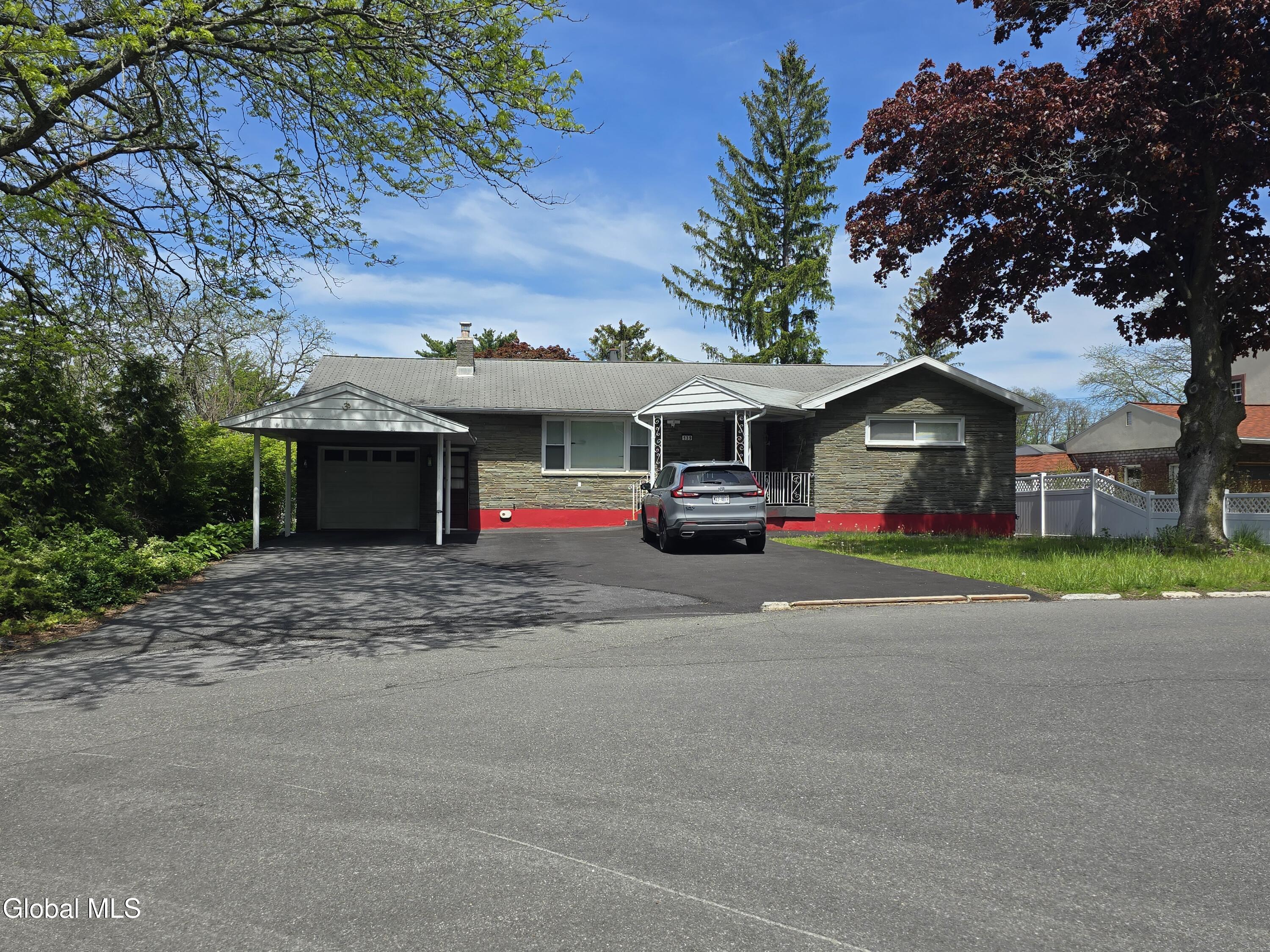 Image 1: 139 Western Pkwy - Front Center