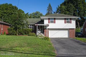 15 Hillcrest Avenue