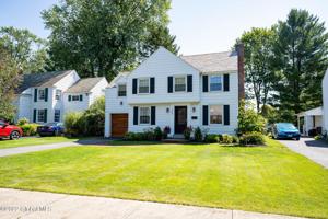 209 Colonial Avenue