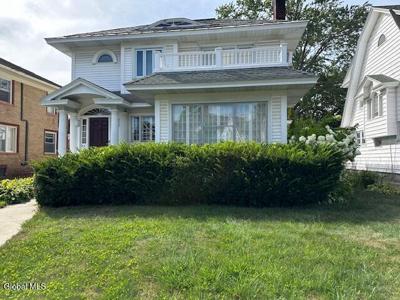 843 Wright Avenue