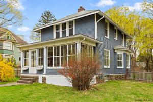 8 LAKEHILL RD