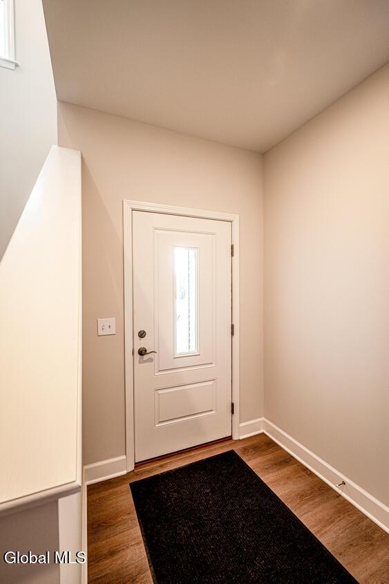 Image 3: Azalea-Interior-24-1550-x-844