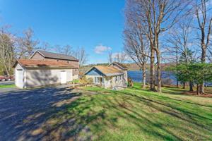 399 SPRING RD