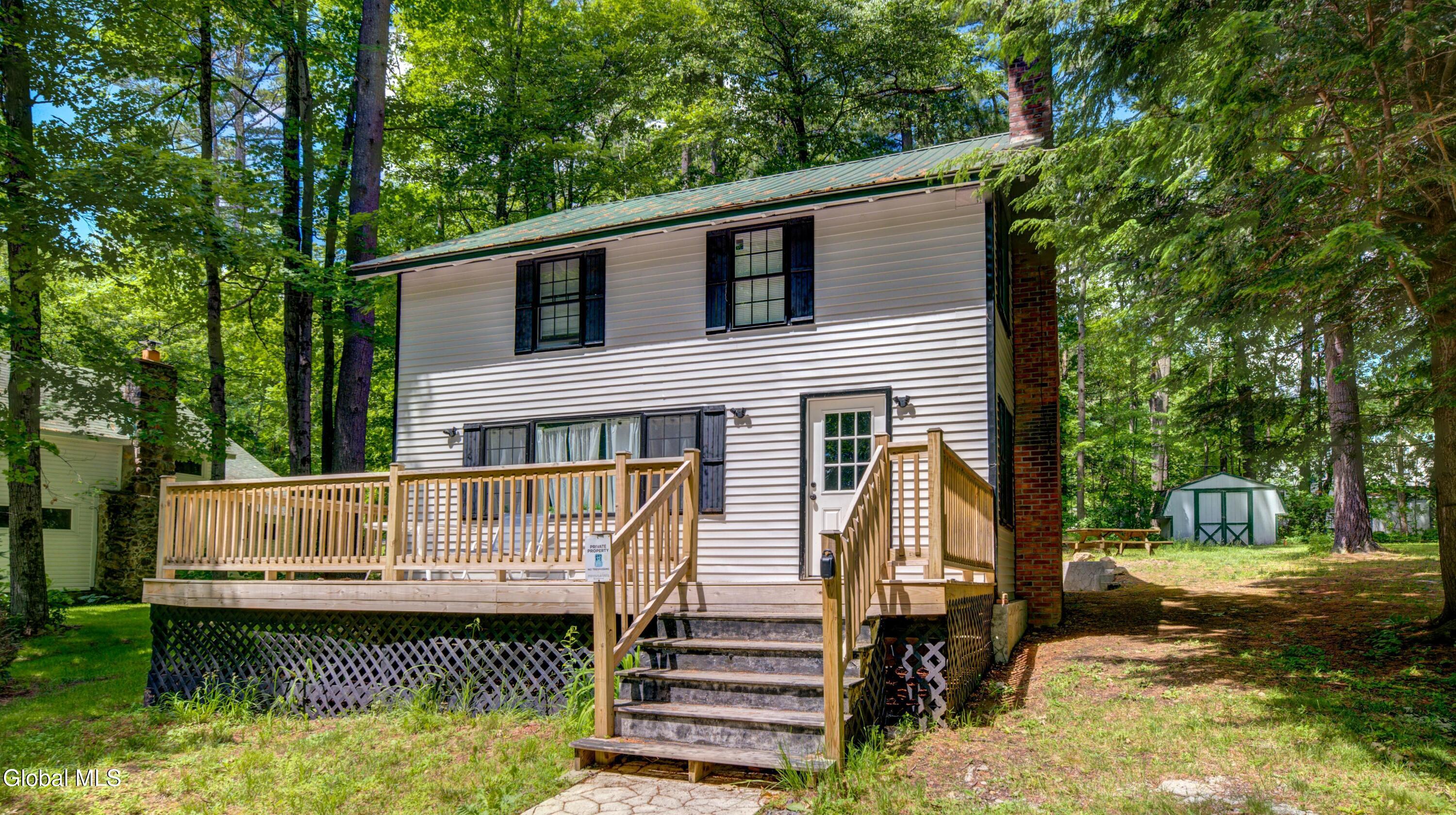 Image 1: 107 Adirondack Terrace-4