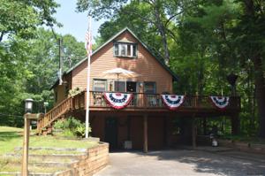 9 BEECHWOOD DR