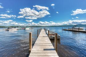 9104 LAKE SHORE DR