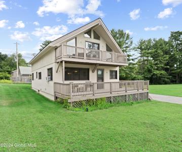 4618 Lake Shore Drive