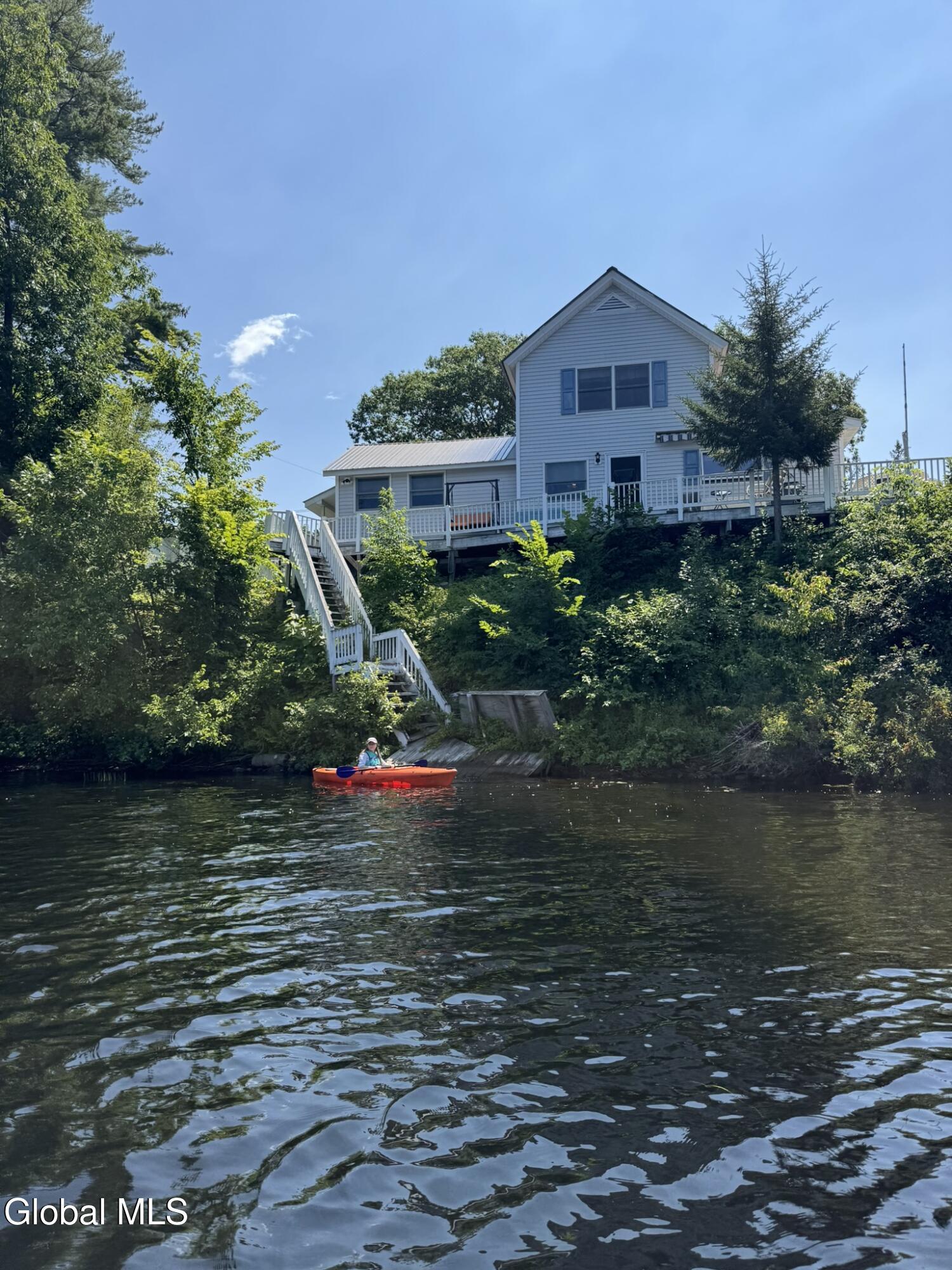 Image 2: 1409 NY-30