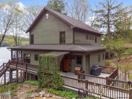 53 BAY RD
