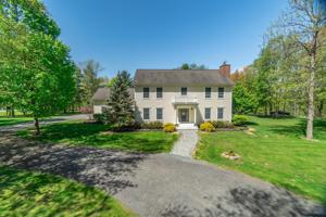 5 LAZUR RD