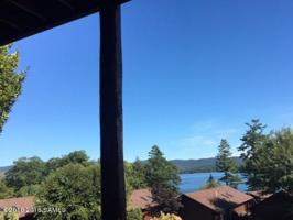 3210 LAKESHORE DR