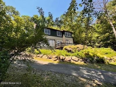 5383 Lake Shore Drive