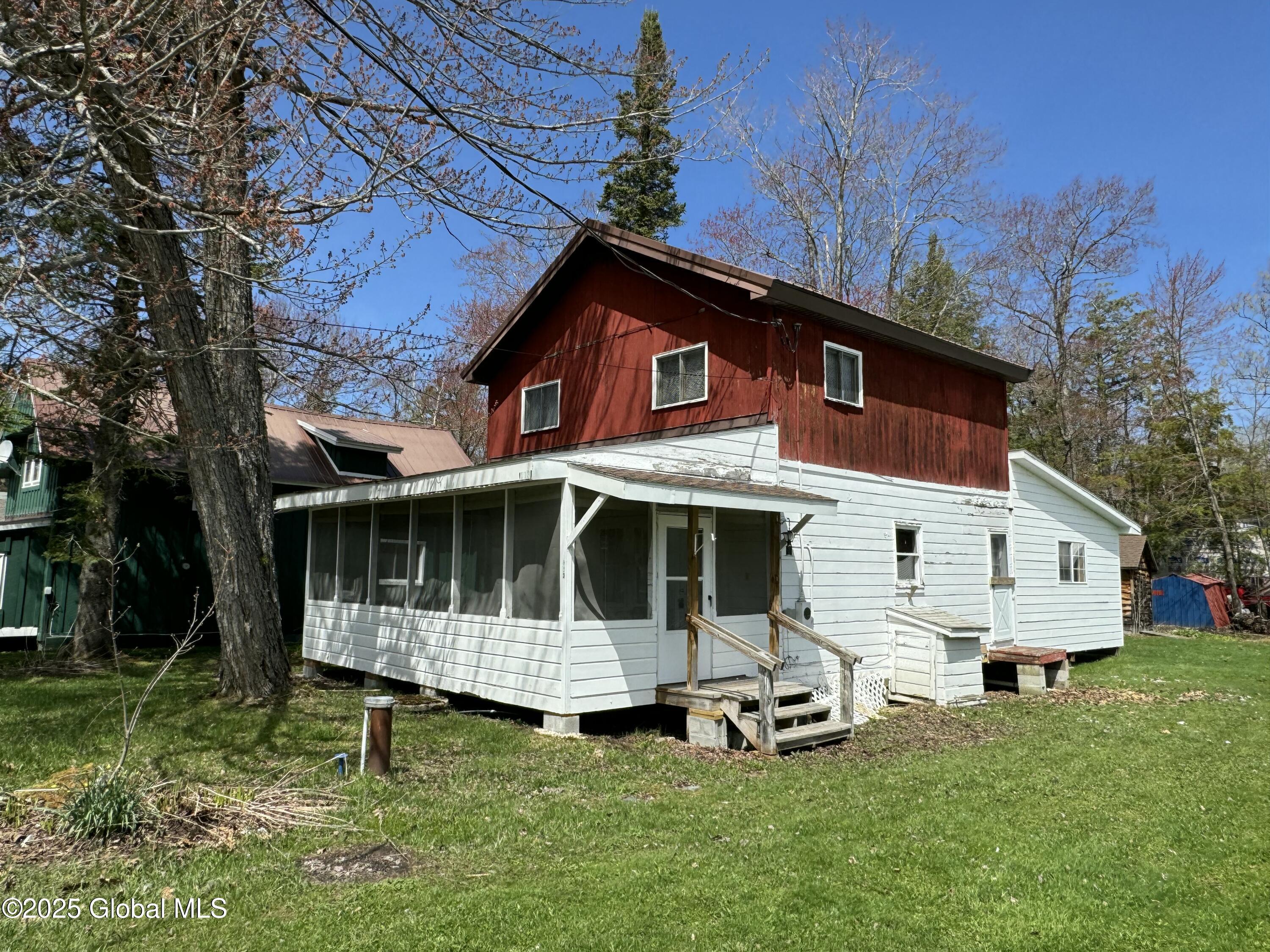 Image 1: 113 Forest Ave - 8947