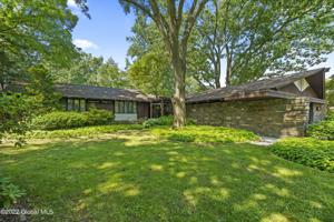 30 Pine Tree Lane