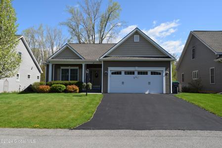 28 Lakepointe Way
