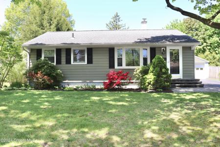 12 Pinehurst Avenue
