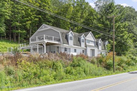1226 Nys Rt 9P