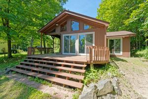17 RIVERVIEW DR