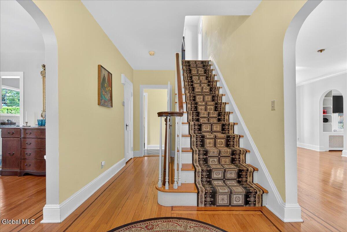 Image 4: Classic Staircase