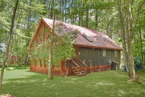 16 SAND POINT WAY