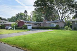 33 DAVIS AV