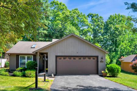 35 Meadow Rue Place