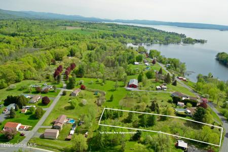 107 Lakeside Drive