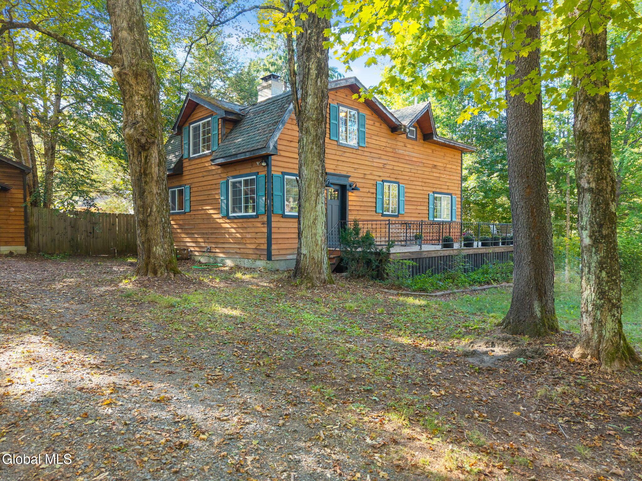 Image 3: 3-5623LakeRd_03