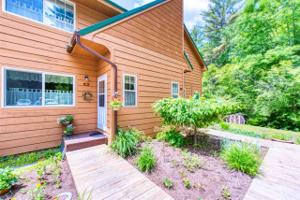 22B BALSAM CREST CT
