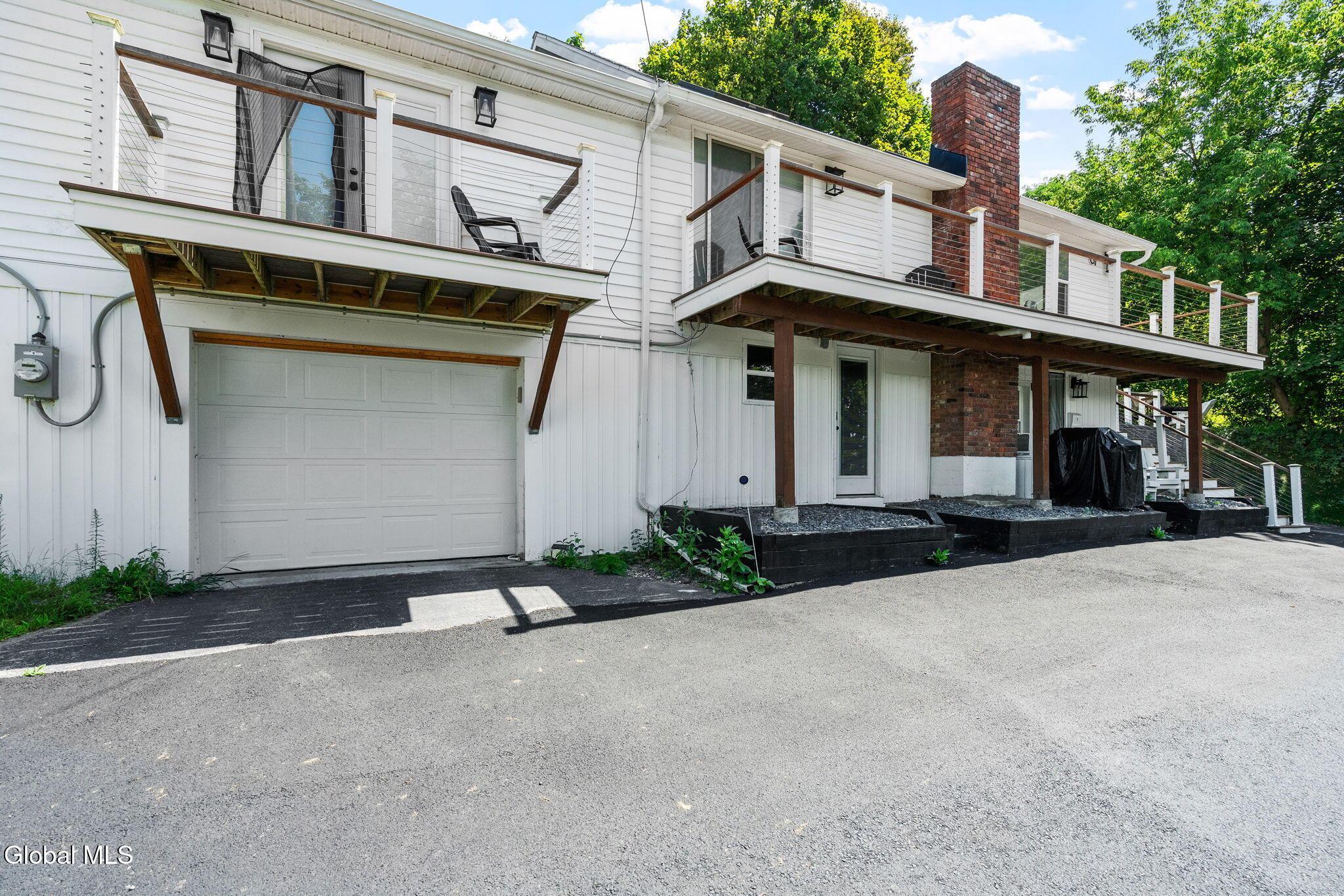 Image 2: 73-web-or-mls-81-rodgers-ln