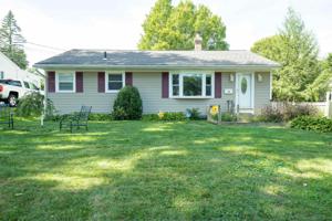 14 PINEHURST AV