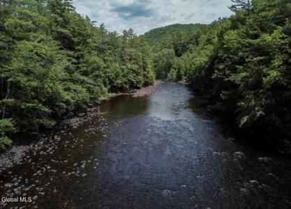 L17 Schroon River Road