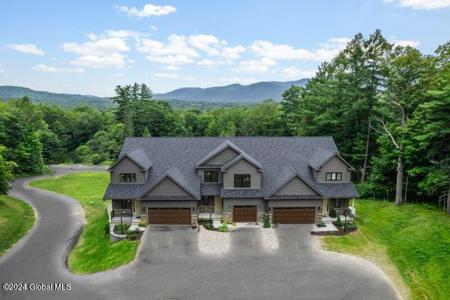 30 Hill Crest Lane